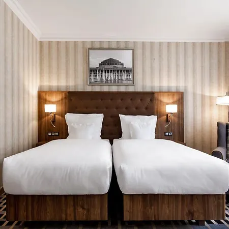 Hotell Grand