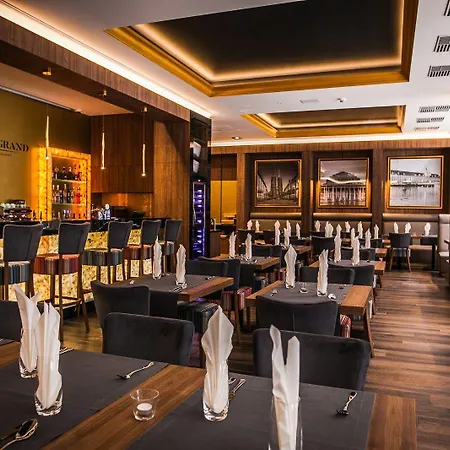 Hotel Grand 4*