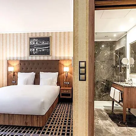Hotel Grand